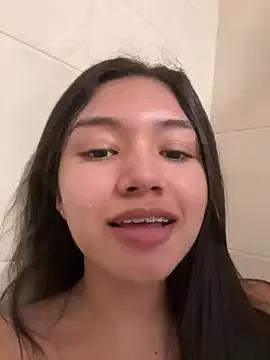 Sarayuu_ from StripChat