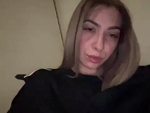 sarrah_rossy from StripChat