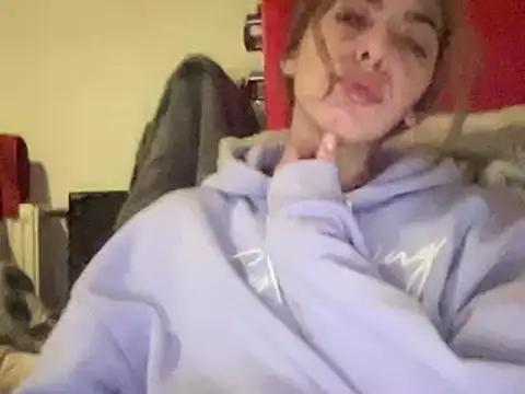 sarrah_rossy from StripChat