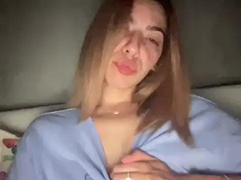 sarrah_rossy from StripChat