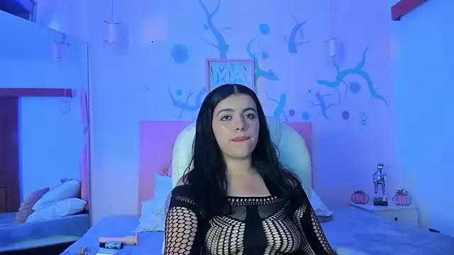 Sasha_Blake from StripChat is Freechat