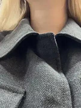 SashaCatt from StripChat is Freechat