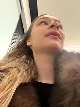 SashaCatt from StripChat is Freechat