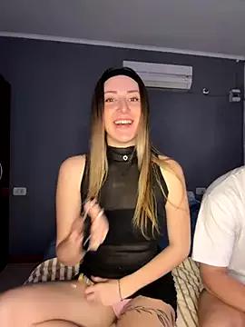 Sashailardi from StripChat