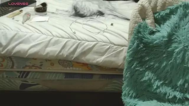 Sasharosee2 from StripChat