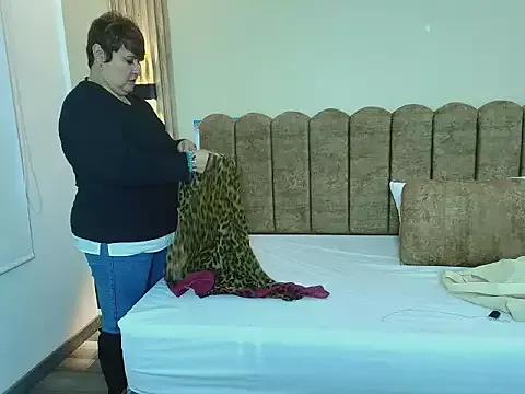 Sasharosee2 from StripChat is Freechat