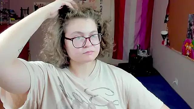 Sashy_Way from StripChat