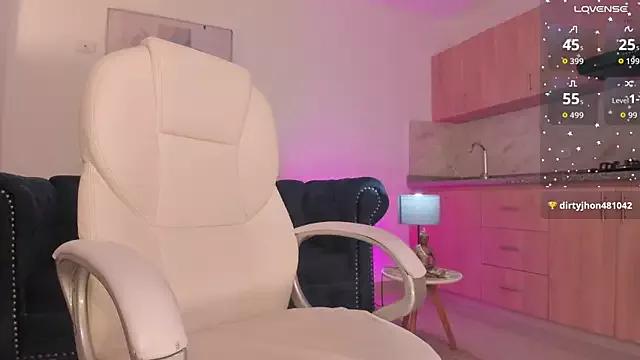 Saskia_litt from StripChat