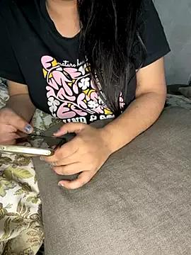 Sassy-soumu from StripChat