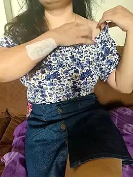 sassy_aly007 from StripChat