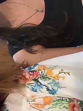 sassy_babes from StripChat