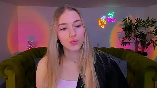 sassy_cutie from StripChat