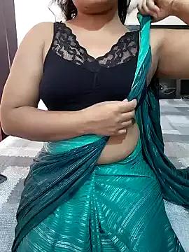 Sassy_Saraa from StripChat