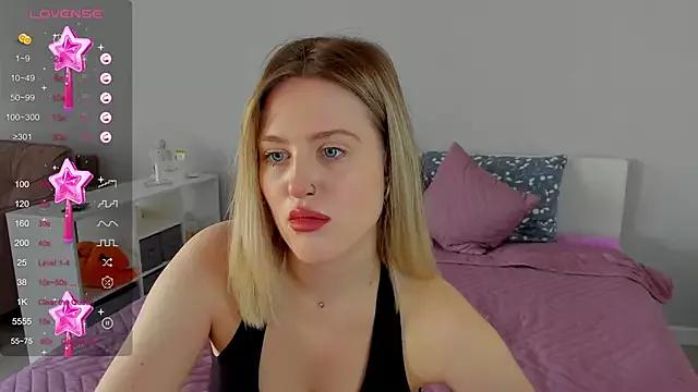 Sassy_Talkin_ from StripChat is Freechat