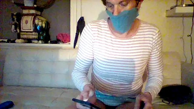 SassyAmanda87 from StripChat is Freechat