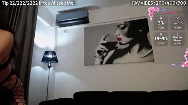 SassyCookies from StripChat