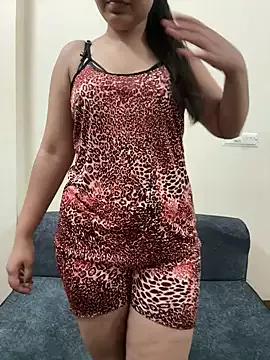 sassygirl4141 from StripChat