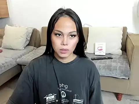 SassyIvanna from StripChat