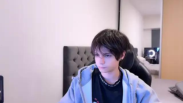 SasukeUhchiaa from StripChat