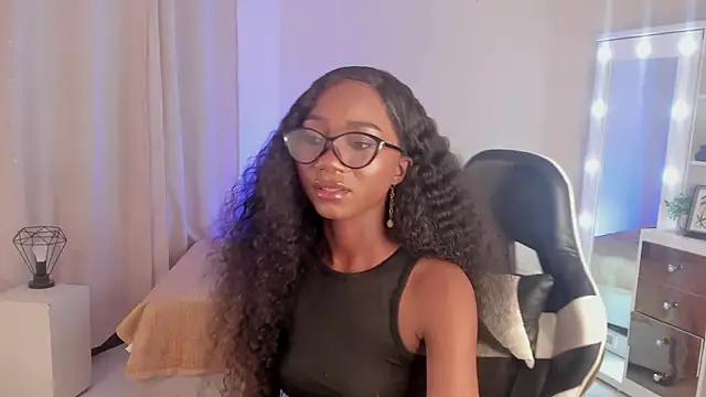 SavannahWildee from StripChat