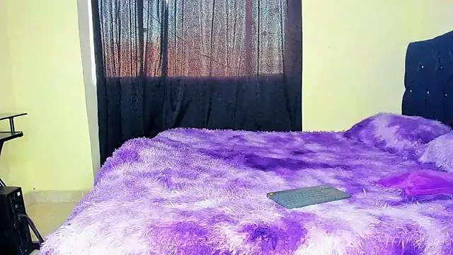 scarlet_tommy from StripChat is Freechat