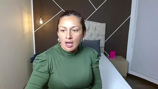 ScarletHott_ from StripChat is Freechat