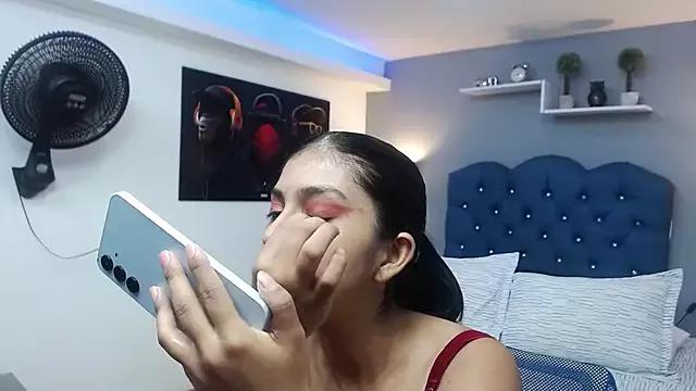 scarlett_and_justin from StripChat is Freechat