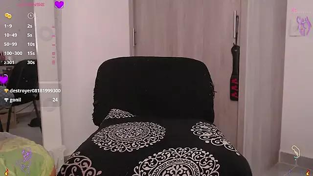 scarlett_diamond11 from StripChat is Freechat