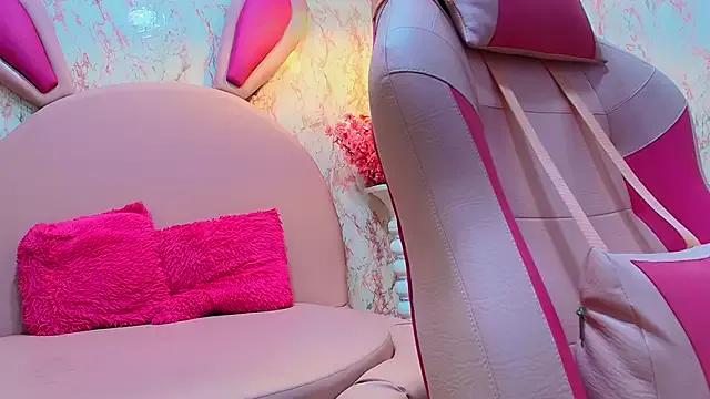 Dirty chat webcam: explore liveshows with versed models, from laying bare to fetishes, in a variety of sexy free adult webcams.