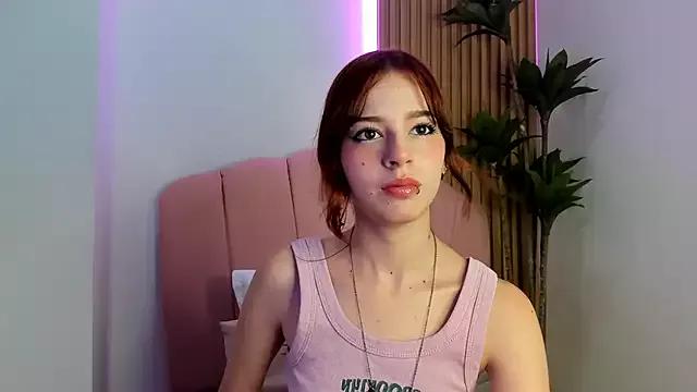 scarlett_smith_3 from StripChat is Freechat