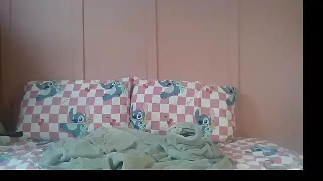 Scottishzara from StripChat is Freechat