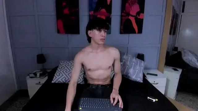 Sebaxx_king from StripChat is Freechat
