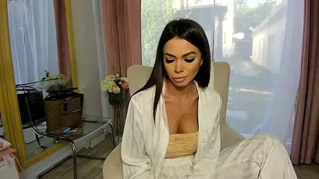 Selena_Reeves from StripChat