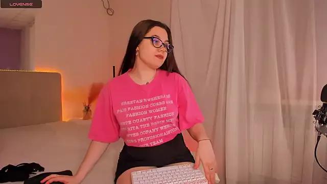 SelenaaSky from StripChat