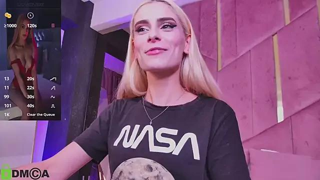 SelenaDaze from StripChat is Freechat