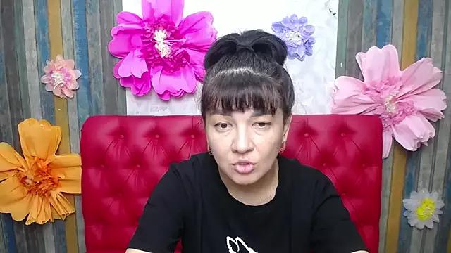 SelenaFly from StripChat