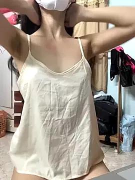 SelenaHoney from StripChat is Freechat