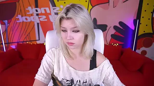 Dirty chat webcam: explore liveshows with versed models, from laying bare to fetishes, in a variety of sexy free adult webcams.