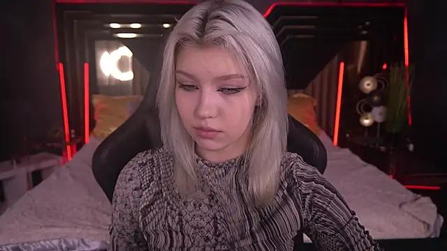 SelenaIris from StripChat