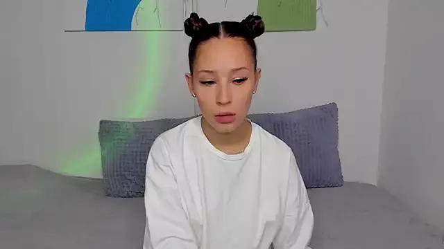 SelenaRousey from StripChat is Freechat