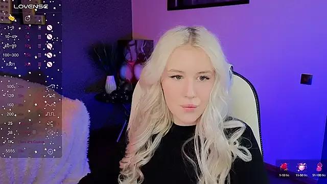 Selenatrend from StripChat