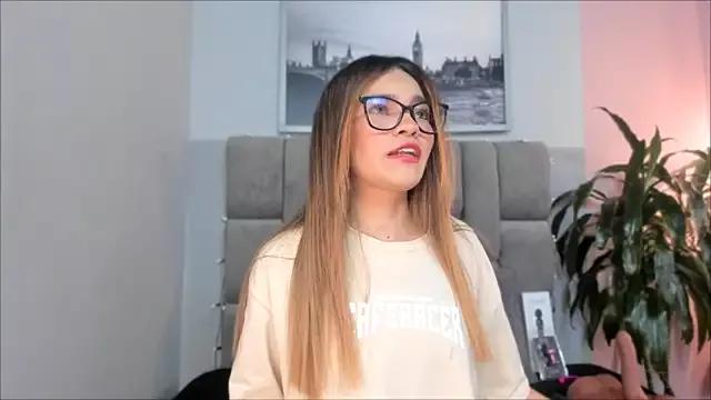 selene_tylor_ from StripChat