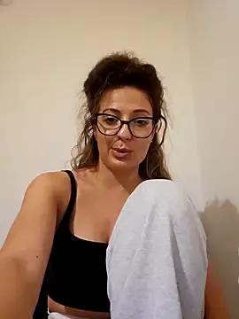 Selenna_emma from StripChat