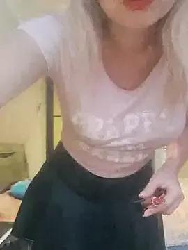 SelinaLovqx from StripChat is Freechat