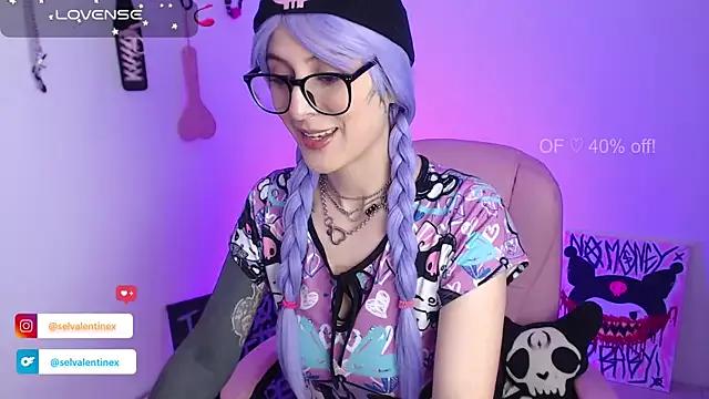 selvalentinex from StripChat is Freechat
