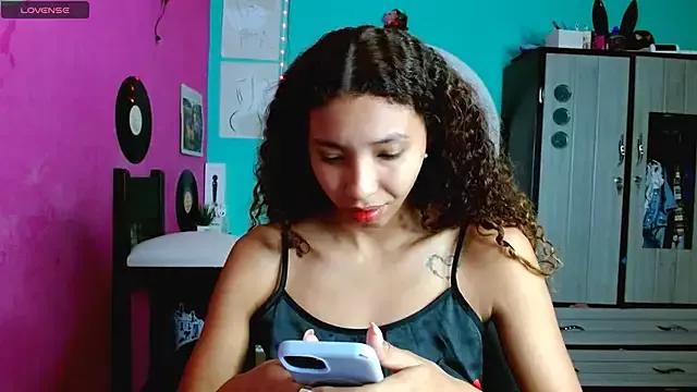 sensitive_brunette from StripChat