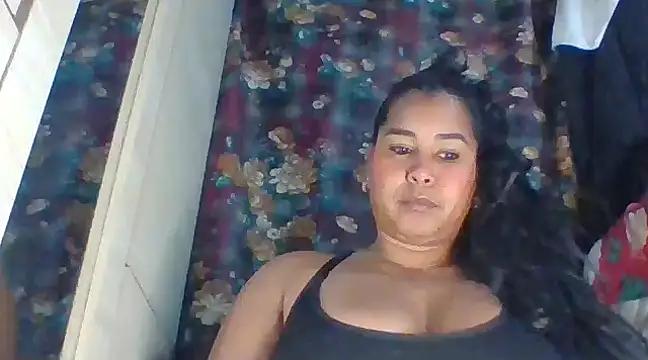 sensual-laura from StripChat