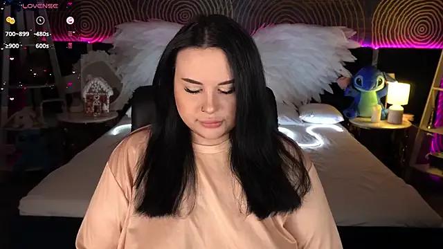 SerahMirabeli from StripChat is Freechat