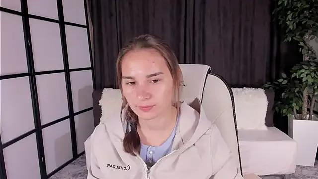 SeraphineClark from StripChat is Freechat