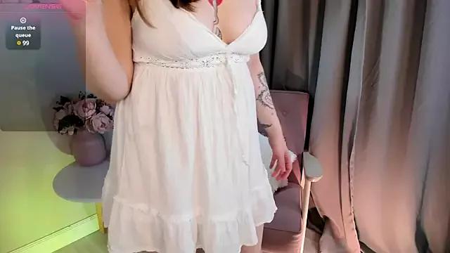 Serena_Sweetie from StripChat is Freechat